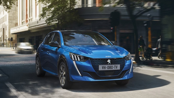 auto elettrica peugeot e208