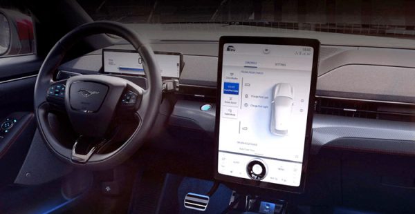 Interno e design del Mustang Mach-E