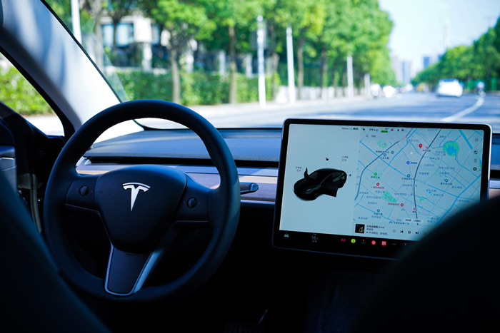 Guida efficiente di un'auto elettrica