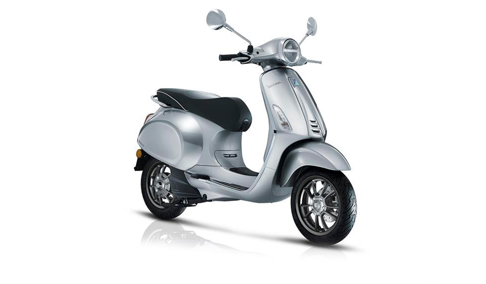 moto elettrica iconica italiana la Vespa Elettrica L3