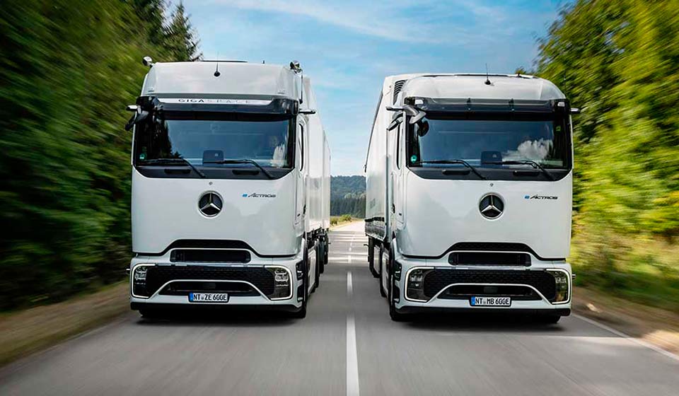 Camion elettrici Mercedes eActros