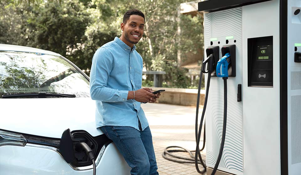 Quanto ci vuole per ricaricare un'auto elettrica