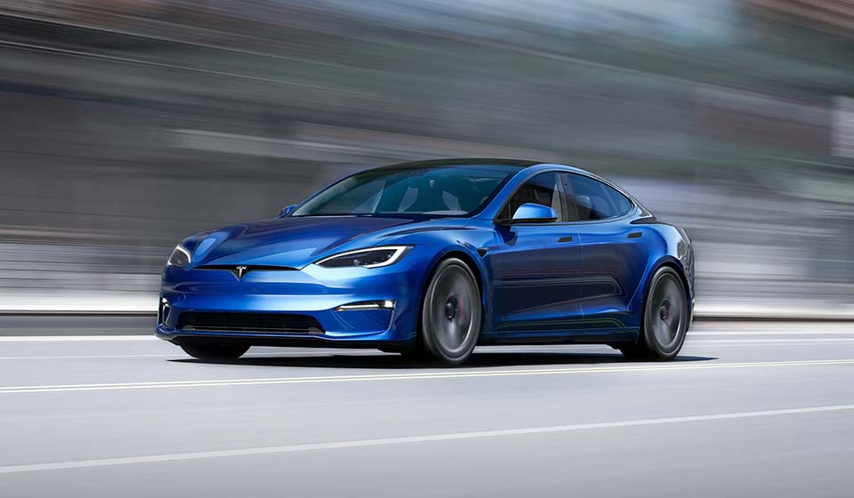 Tesla Model S auto elettrica con maggiore autonomia