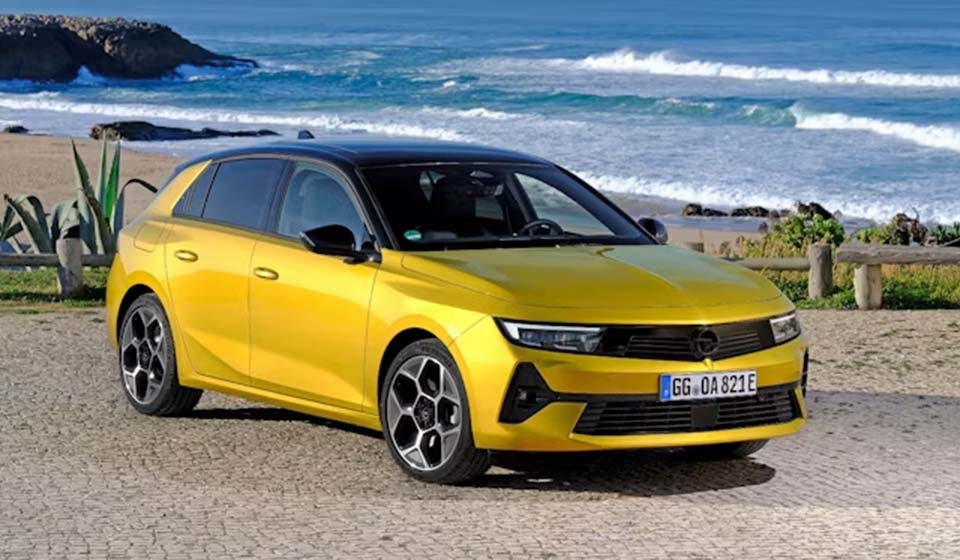 Auto ibrida plug-in più economica - OPEL ASTRA