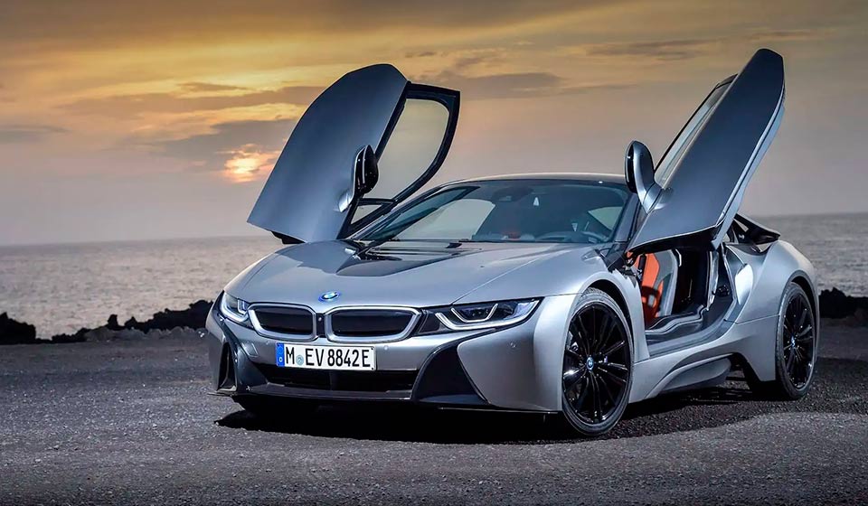 La BMW i8 ibrida plug-in che ha cambiato le regole