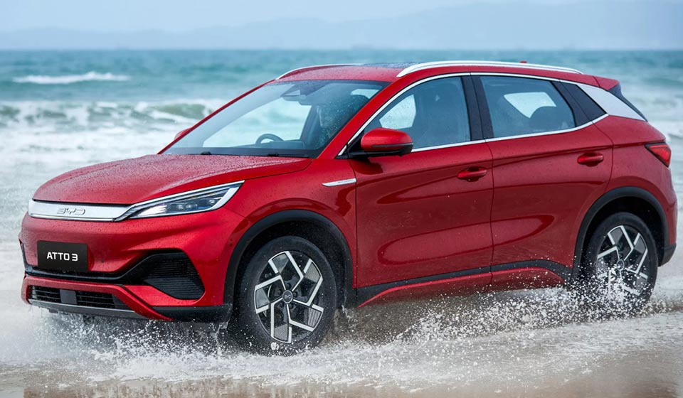BYD Atto 3 2025: prezzo e dotazione del SUV elettrico