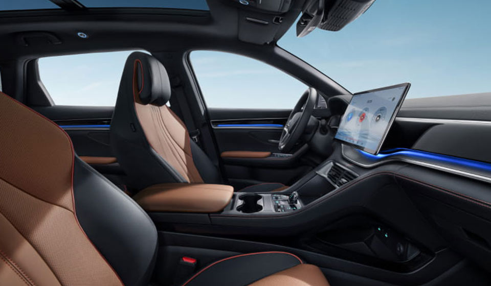 BYD Seal U DM-i, l'auto ibrida plug-in di BYD che sta cambiando le regole