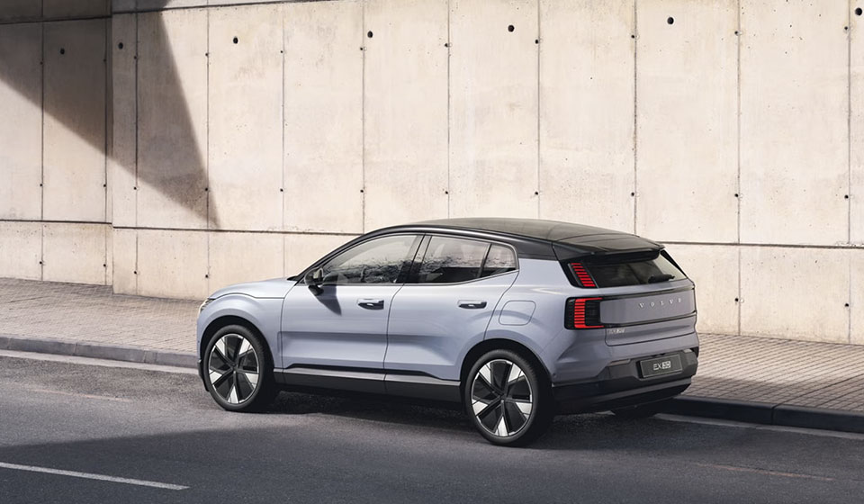 Volvo EX30: il SUV elettrico che ridefinisce il futuro da 39.050 €