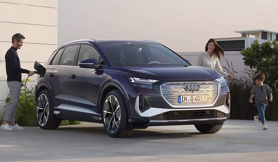Audi Q4 e-tron 2025 prezzo e ricarica
